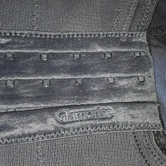 Glamorise MagicLift ® Sport Bra Style 1006 Size 50I Color : Black NWOT - Picture 5 of 6